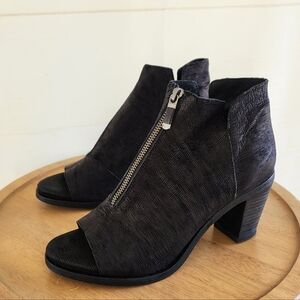 Eileen Fisher Peep Toe Heeled Boots